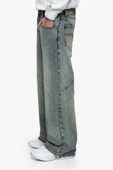 PLEATED BACKSEAM LOOSE FIT JEANS WASHED BLUE
