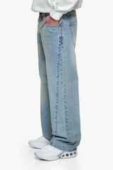 PLEATED RELAXED FIT JEANS LIGHT BLUE