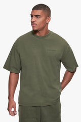 OVERSIZE ESSENTIAL LOGO T-SHIRT SPRAY WASHED OLIVE