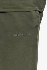ESSENTIAL LOGO SWEAT SHORTS WASHED OLIVE
