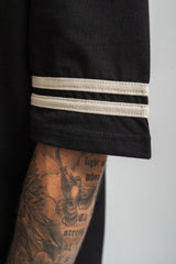 HEAVY OVERSIZE ARMSTRIPE LOGO T-SHIRT