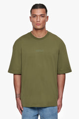 HEAVY OVERSIZE CURVED HD LOGO T-SHIRT OLIVE